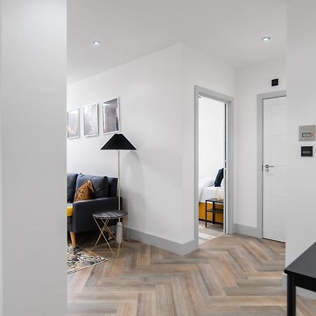 Апартаменты London Road Romford Block Экстерьер фото